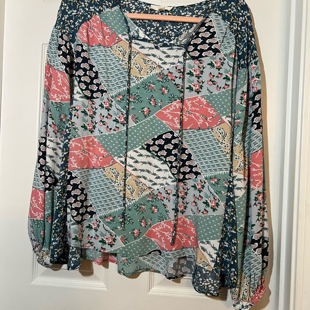 🦋 Easel Multicolor Patchwork print Tunic size large